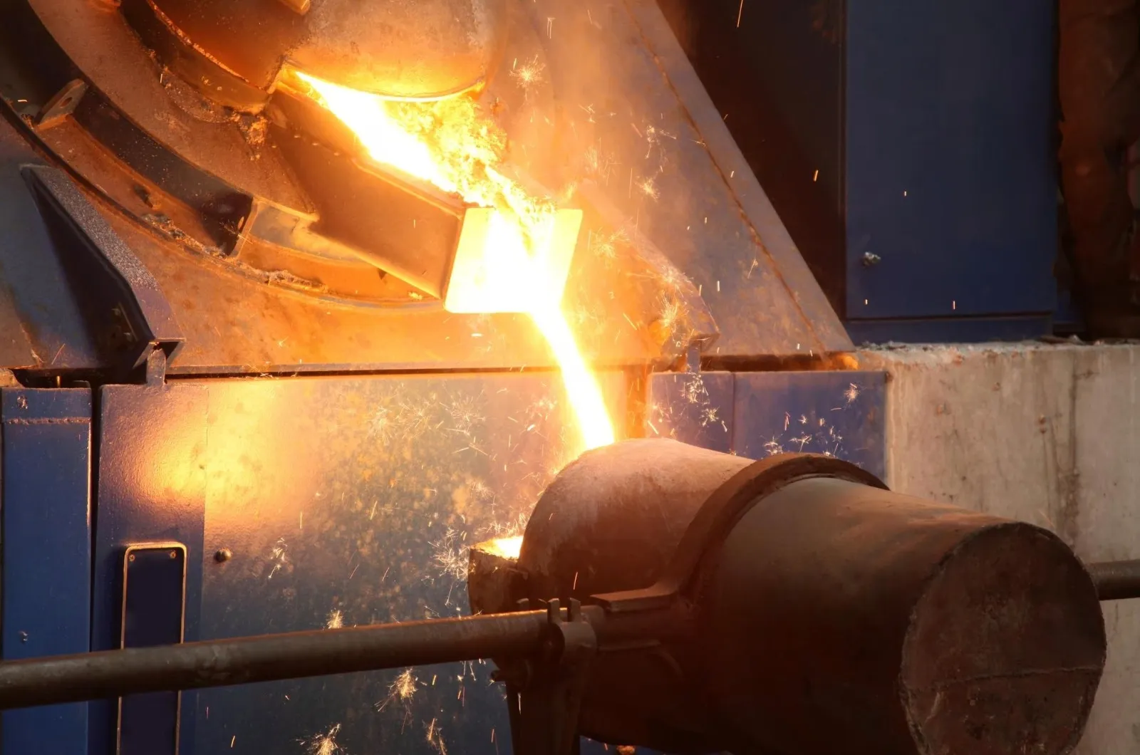 Proceso de fundición — metal fundido